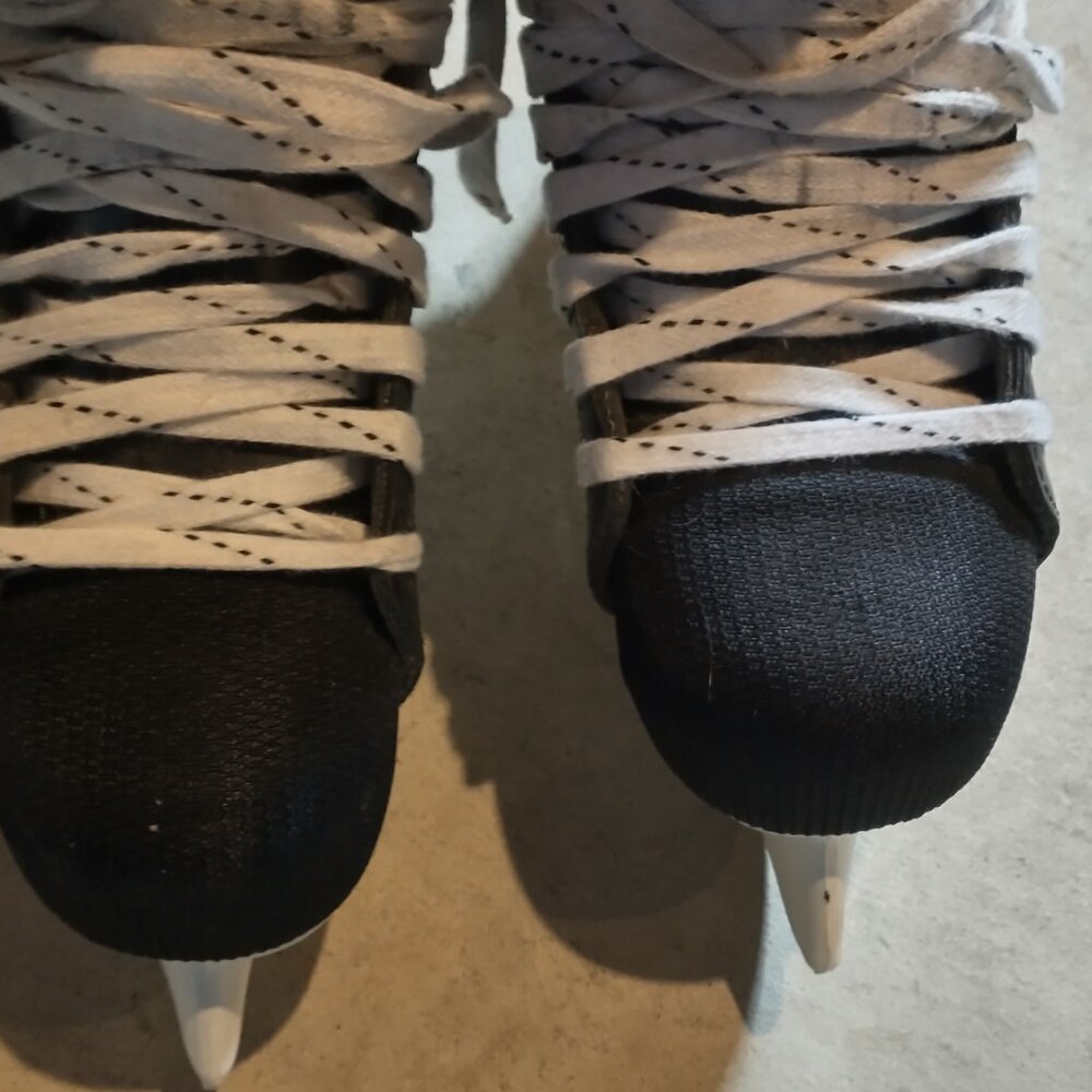 Bauer Impact 100 hockey skates - Picture 3 of 3